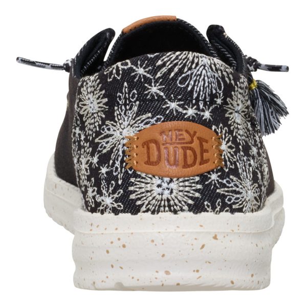 Wendy Funk Embroidered Floral - Black